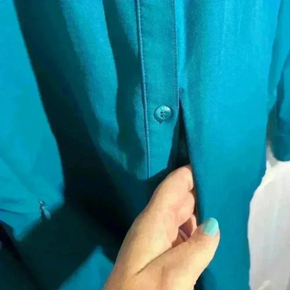 REI Sahara Long Sleeve Shirt. Teal, Size Large. Tons of pockets, vented back. - Picture 7 of 16